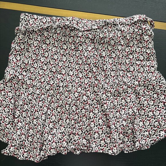Urban Romantics Ruffled Mini Skirt Size Small EUC - Picture 6 of 7